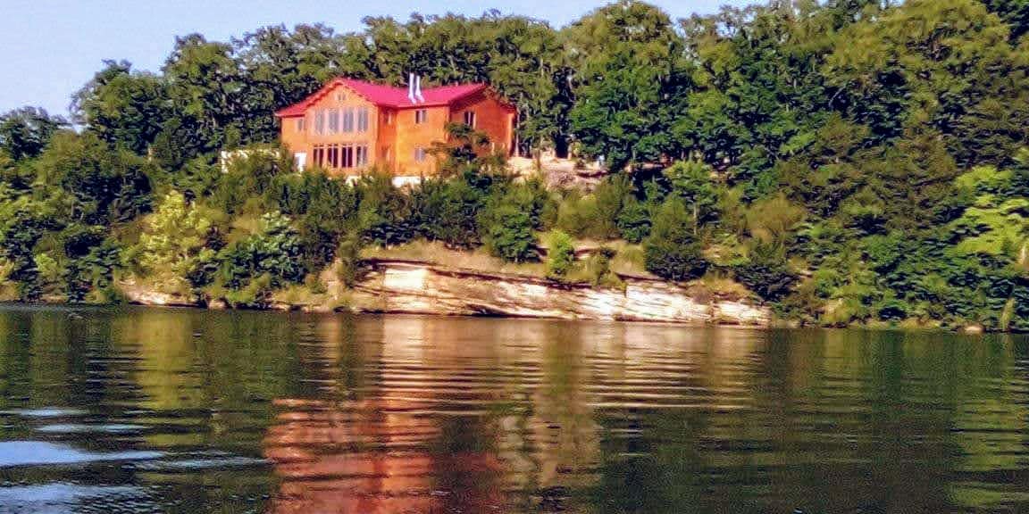Hart’s Desire Log Home
